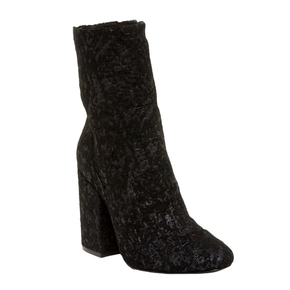 Kendall & Kylie Brooke 3 Texture Velvet Textured Burnout Booties Size 10 BNWOB - Picture 2 of 12